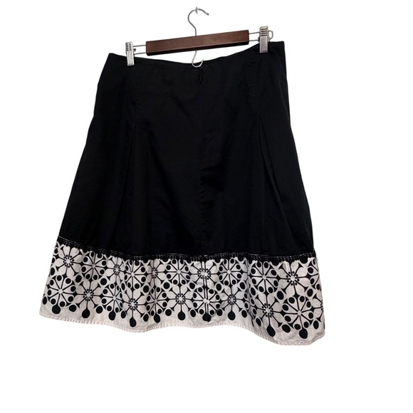 Christopher & Banks Black White Geometric Floral Border Print A-Line Skirt 10 - Picture 2 of 7